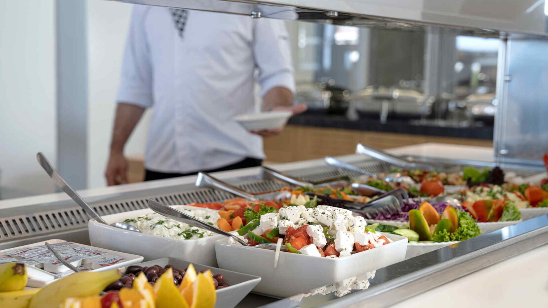 Maritimo Beach Hotel